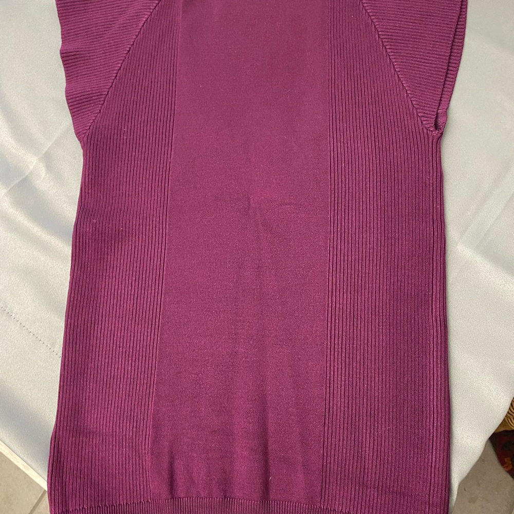 Bebe stretch knit top Merlot NWOT Medium - Picture 5 of 6